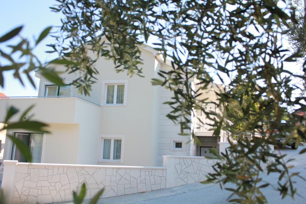 Mar Apartment *